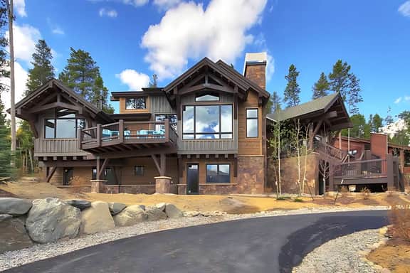Hawk's Hideaway - Image 5