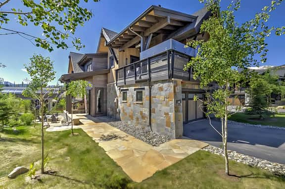 Falcon Haus - Image 5